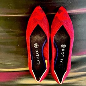 Rothy’s size 6 red camo shoes